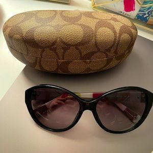 Coach Abigail HC8007 Sunglasses